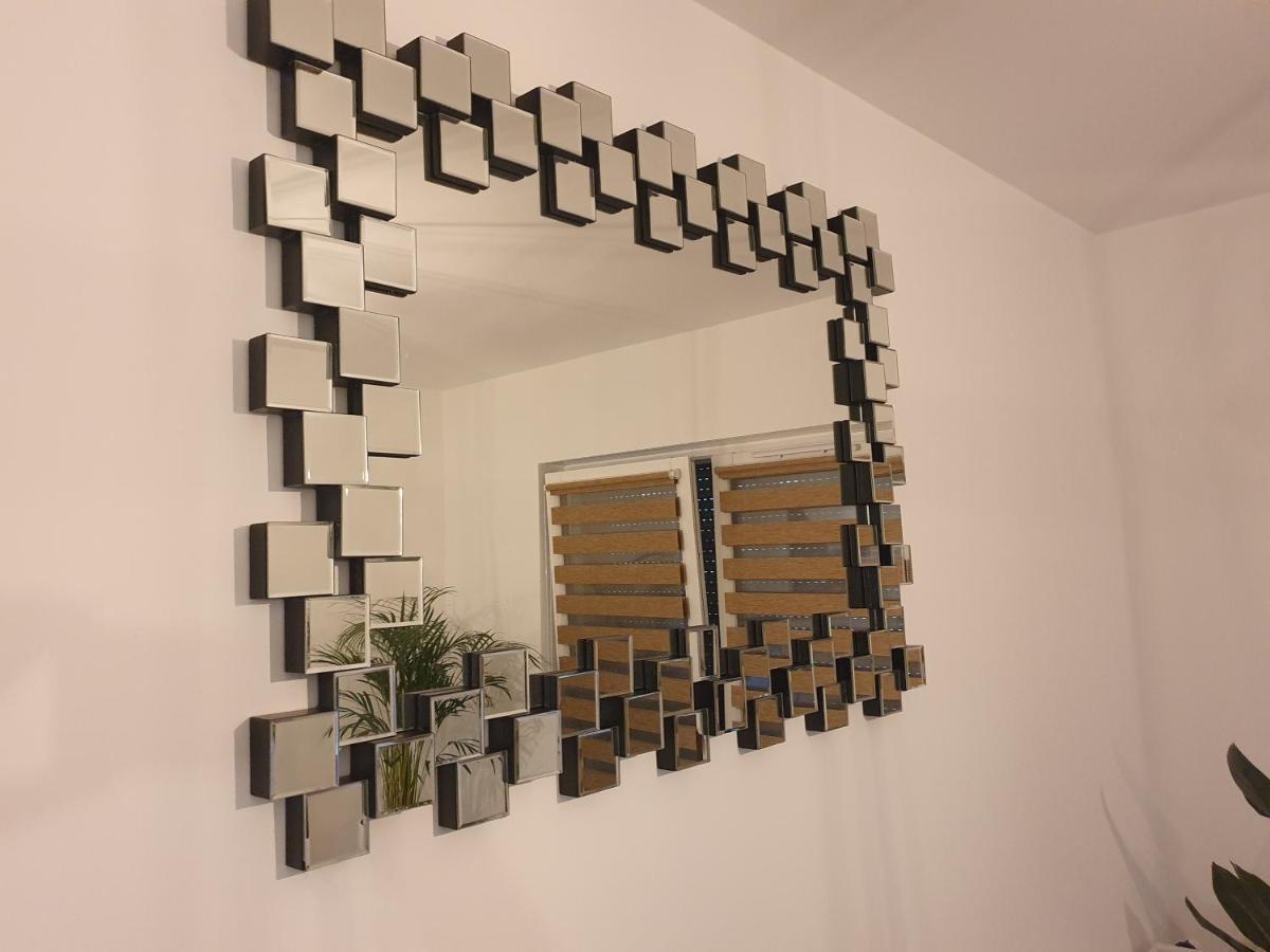 Apartament Number One Nova Wozownia Лешно Екстериор снимка